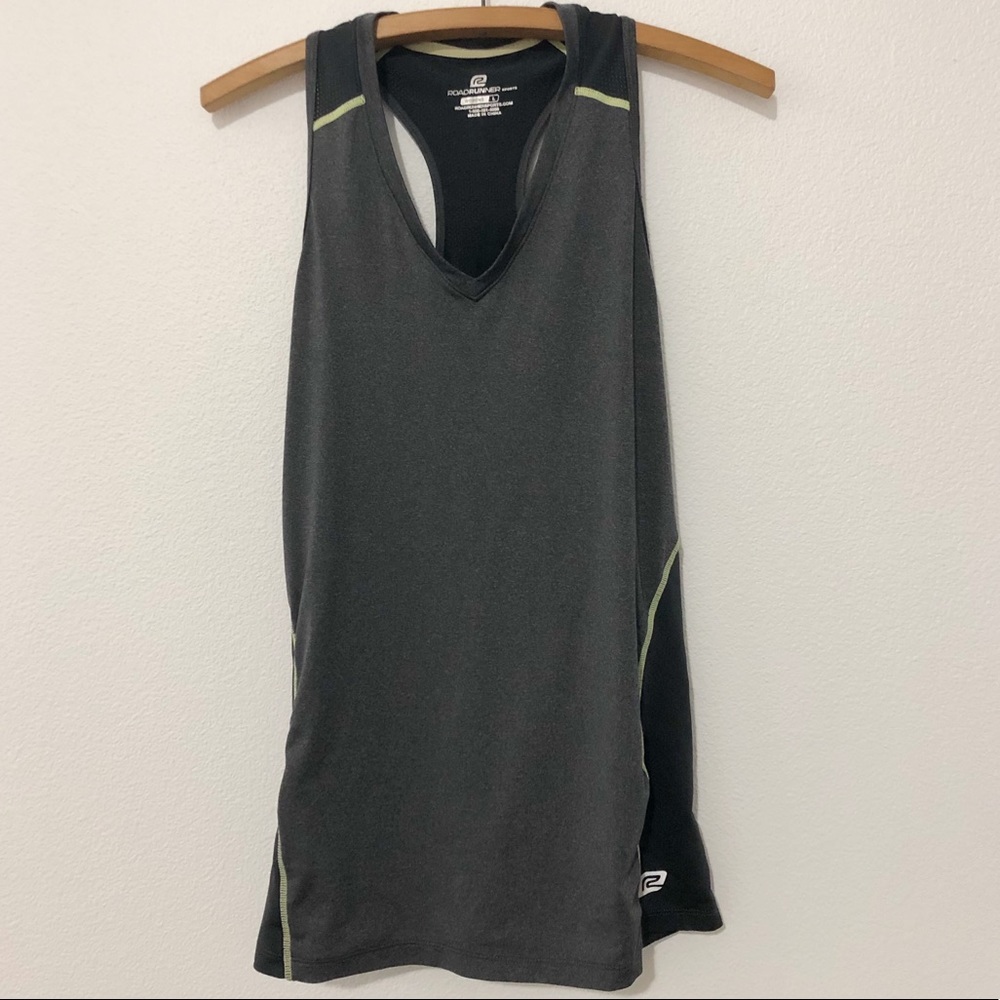 Road Runner Sports Tank Women’s Large